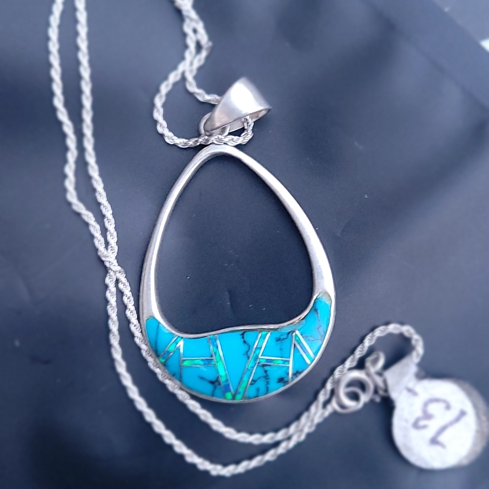 NWT Necklace Silver & Turquoise Tear Drop Charm On Silver spiral chain Handmade